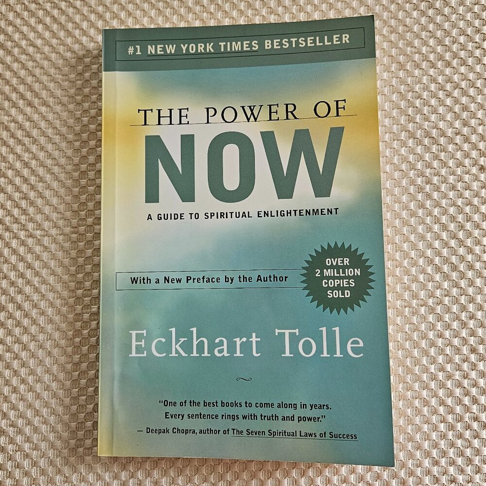 4/$40 2004 - The power of now - Eckart Tolle - Paperback